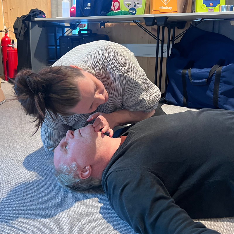 HLR instruktör brandfast