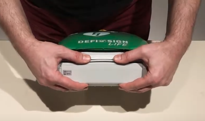 batteribyte defisign life hjärtstartare