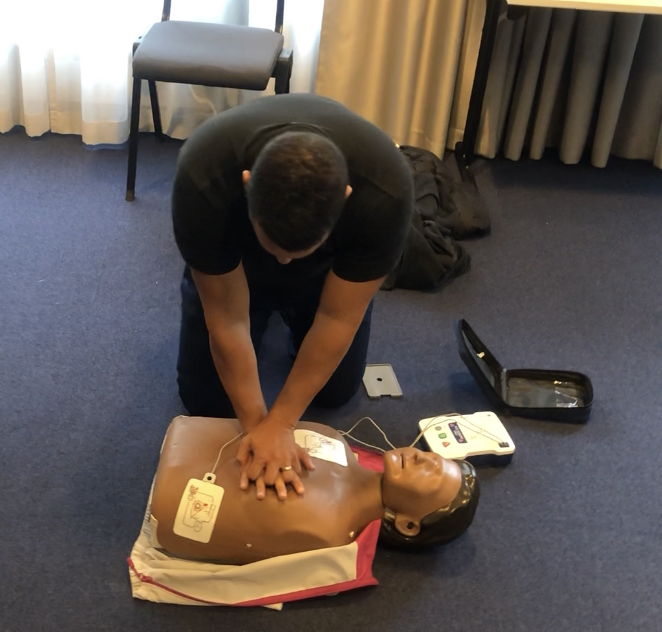 prestan AED ultra trainer, HLR med hjärtstartare