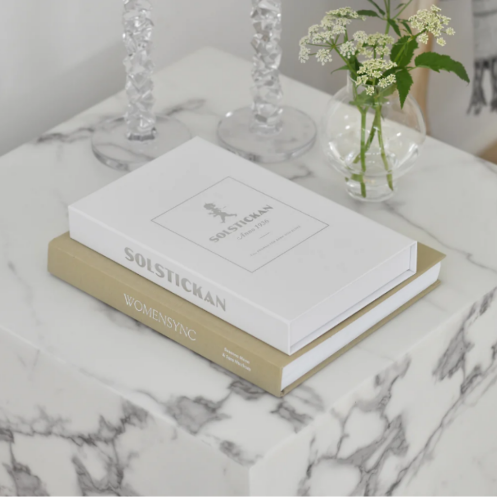 Solstickan brandfilt vit silver book case