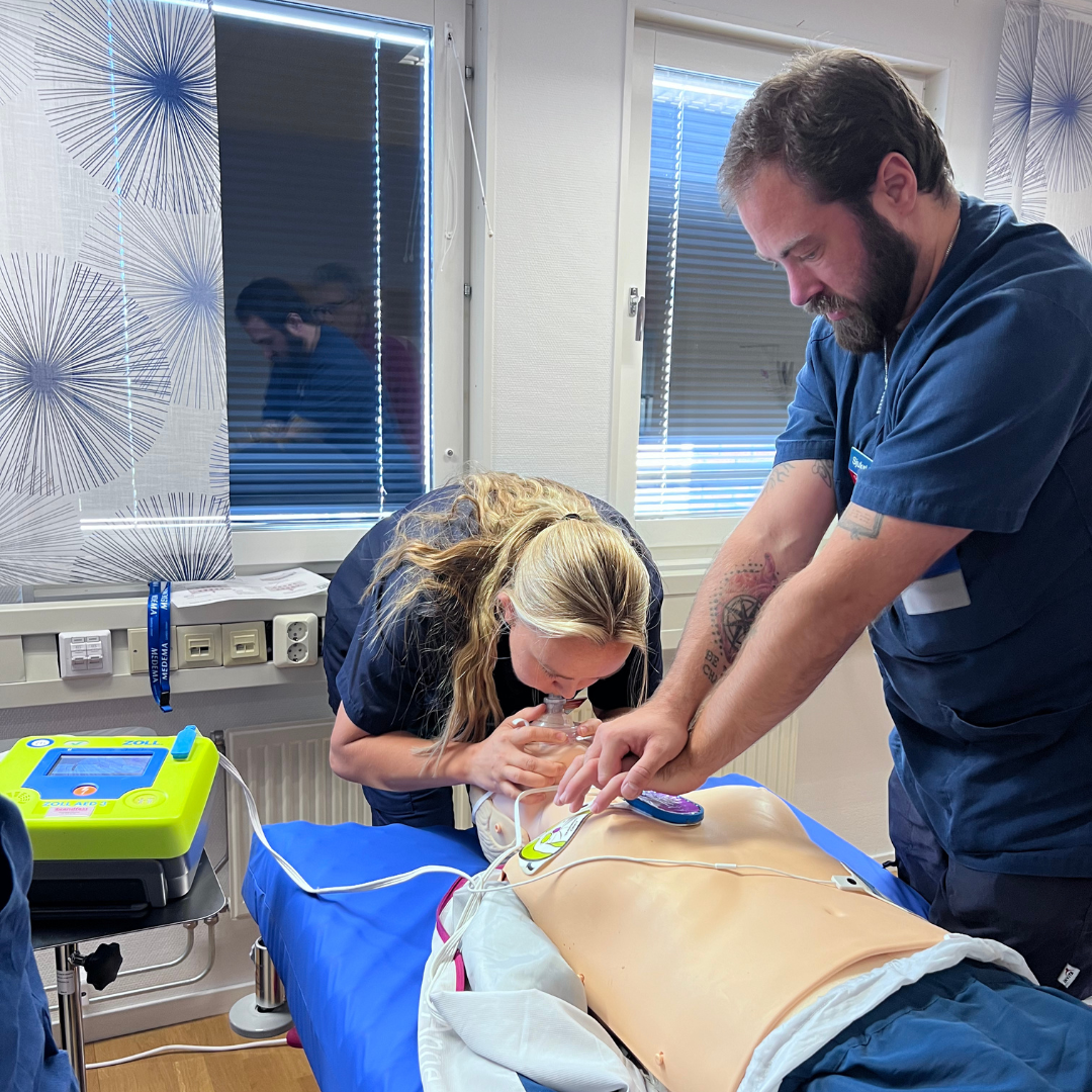 S-HLR kurs brandfast hjärtstartare